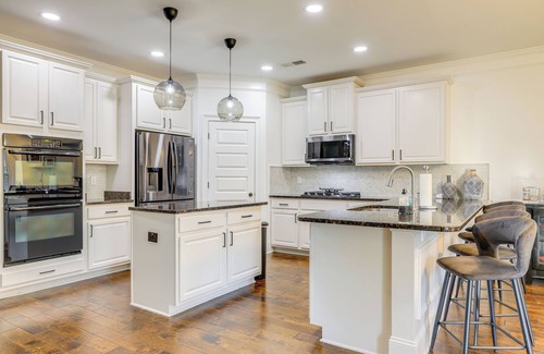 Fayetteville Maison | 8 Mi to Trilith Studios: Home w/ Fire Pit!
