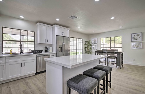 Glendale Maison | 8 mi to Westgate: Family-Friendly Glendale Home!
