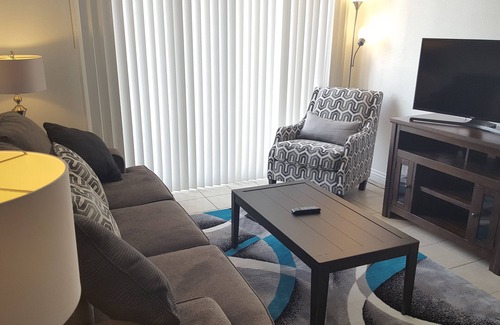 Winchester Appartement | 8 min to the strip, up to 6 people