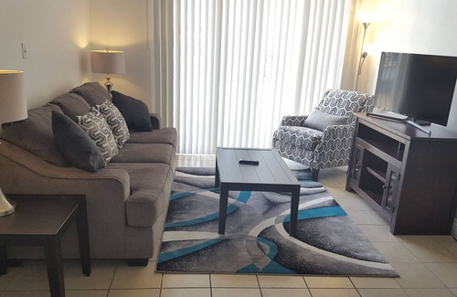 Winchester Appartement | 8 min to the strip, up to 6 people