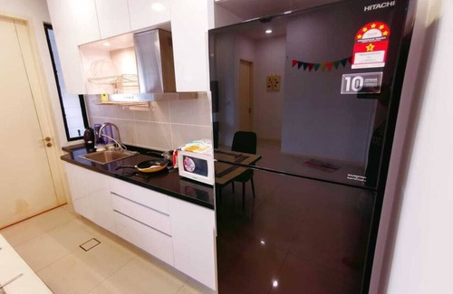 Nusajaya Appartement | 8 mins Walk to2B2R@ Legoland-Happy Sunshine Suite for families-Lakeview Cozy!8px