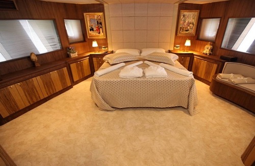 Gocek Location De Bateaux | Luxe Yacht de capacité 8 pax à louer à Göcek, Fethiye | www. yachttogo. com