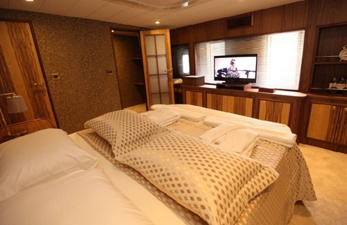 Gocek Location De Bateaux | Luxe Yacht de capacité 8 pax à louer à Göcek, Fethiye | www. yachttogo. com
