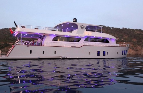 Gocek Location De Bateaux | Luxe Yacht de capacité 8 pax à louer à Göcek, Fethiye | www. yachttogo. com