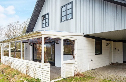 Ebdrup Maison | 8 person holiday home in Kolind