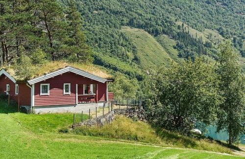 Olden Maison | 8 person holiday home in olden