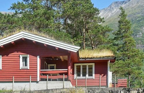 Olden Maison | 8 person holiday home in olden