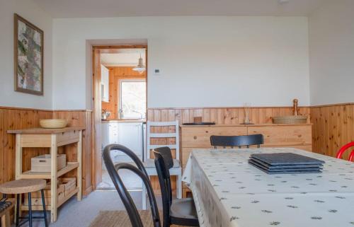 Skinidin Maison | 8 Skinidin