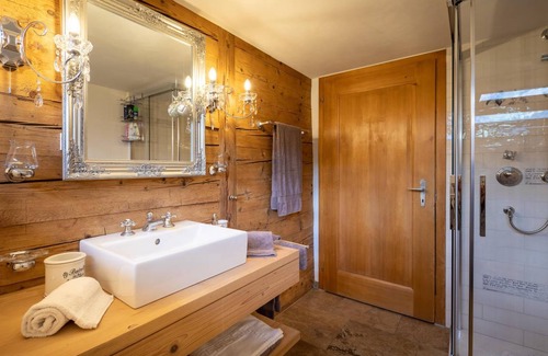 Lenk Appartement | 80 m² Appartement ∙ 2 chambres ∙ 4 personnes