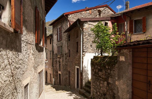 Claino Con Osteno Appartement | 80 m² Appartement ∙ 2 chambres ∙ 6 personnes