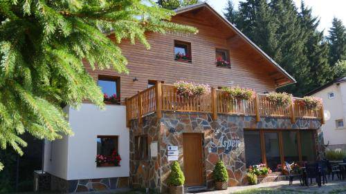 Harrachov Lit Et Petit-Déjeuner | 80 m² Chambre d'hôtes ∙ 3 chambres ∙ 7 personnes