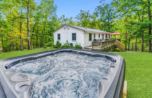 Berkeley Springs Cabine | 80 m² Chalet ∙ 3 chambres ∙ 9 personnes