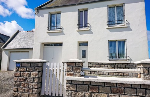 Lampaul-Ploudalmezeau Autre | 80 m² Logement ∙ 4 chambres ∙ 6 personnes