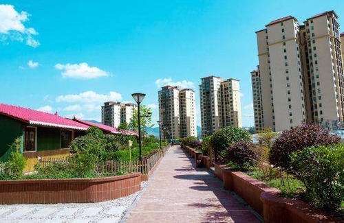 Zhenxiong County Hôtel | 80 m² Hôtel ∙ 3 personnes