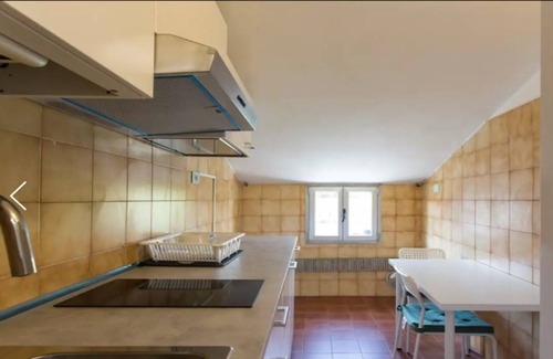 Cologno Monzese Station Balnéaire | 80 m² Chambre privée ∙ 1 chambre ∙ 2 personnes