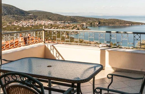 Melissopetra Appartement | 80 m² Résidence de tourisme ∙ 2 chambres ∙ 13 personnes