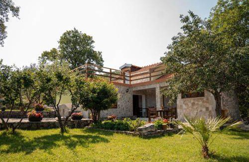Zavala Villa | 80 m² Villa ∙ 3 chambres ∙ 9 personnes