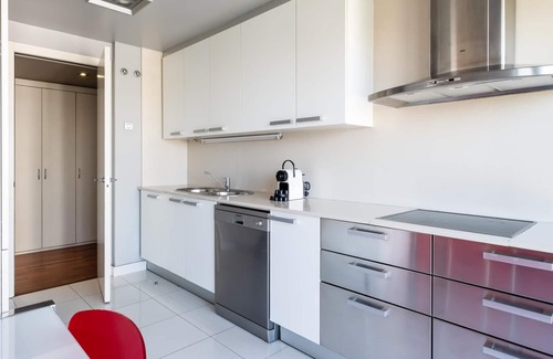 Diagonal Mar i el Front Maritim del Poblenou Appartement | 808 - Beachfront Apartment w/Pool