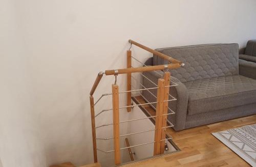 Altperlach Appartement | 80m2 ruhige 3 Zimmer Duplexwohnung mit schönem Garten in Altperlach