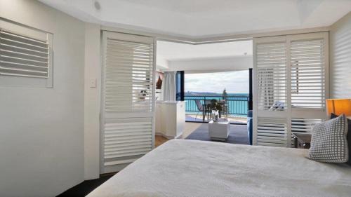 Golden Beach Appartement | #812 Ramada Resort, Beachfront