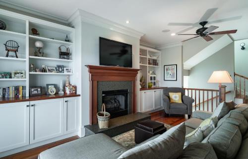 Isle of Palms Maison | 814 Carolina - Custom Private Home -Pool, Roof Top Deck