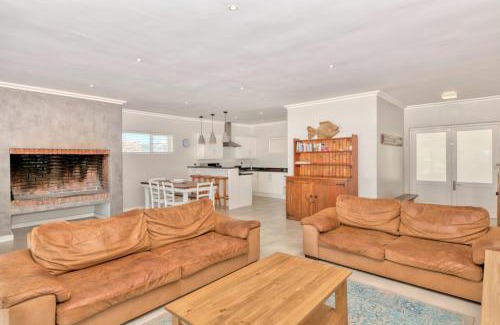 L'Agulhas Maison | 82 on Main