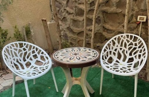 Bulaq ad Dakrur Appartement | 821 · 2BR Townhouse, Bath, TV, Backyard