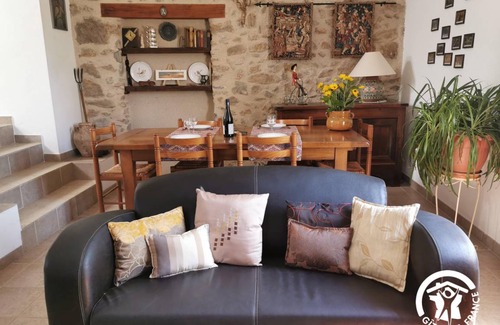 Saint-Andre-de-Bueges Maison | 83 m² Gîte ∙ 2 chambres ∙ 4 personnes