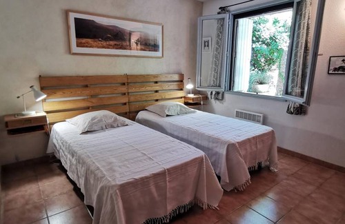 Saint-Andre-de-Bueges Maison | 83 m² Gîte ∙ 2 chambres ∙ 4 personnes
