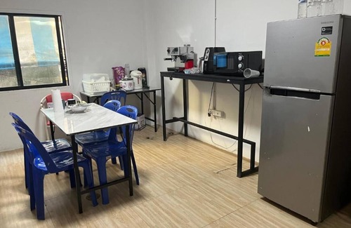 Kathu Appartement | 84 Bar ve Konuk Evimiz