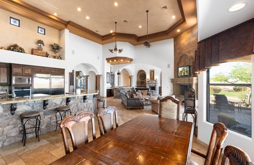 Cave Creek Maison | 8400sf Spectaculaire Mansion billard et un minigolf Scottsdale / Cave Creek (16 lits)