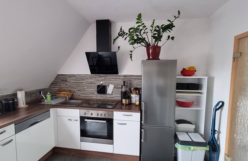 Meusdorf Appartement | Appartement de 85 m², périphérie - 3 pièces, cuisine, salle de bain, balcon sud-ouest de 15 m²