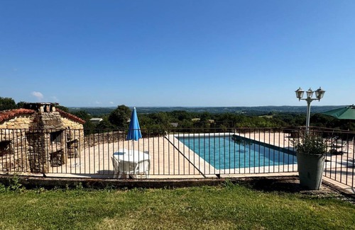 Lissac-et-Mouret Maison | 85 m² Gîte ∙ 2 chambres ∙ 4 personnes
