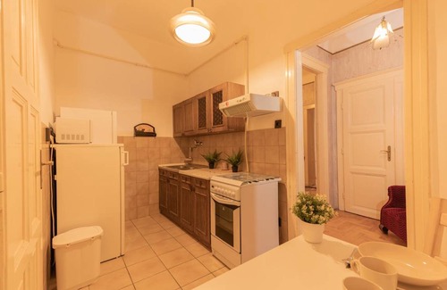 Nepszinhaz negyed Station Balnéaire | 86 m² Chambre privée ∙ 1 chambre ∙ 1 personne