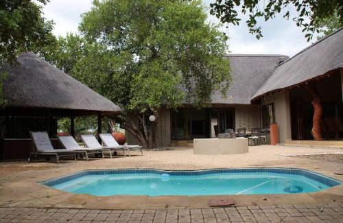 Leeupoort Maison | 86 Zebula 12 Sleeper Lodge