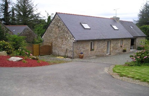 Plounevez-Moedec Maison | 87 m² Gîte ∙ 2 chambres ∙ 4 personnes
