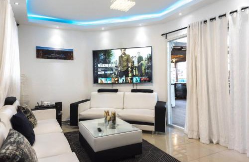 Santo Domingo Appartement | 8bdr Penthouse With Private Rooftop Jacuzzi