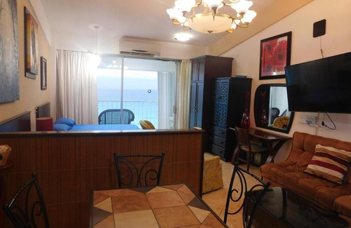 Punta Cancun Appartement | 8th Floor Caribbean Beach View Studio