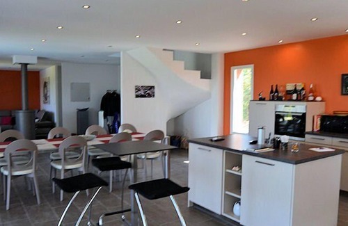 Puymeras Maison | A 9 km de Vaison-la-Romaine, villa au décor moderne, piscine chauffée.