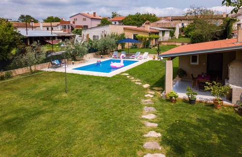 Grandici Maison | 9 km de la mer, Wi-Fi gratuit, barbecue, lave-vaisselle, lave-linge