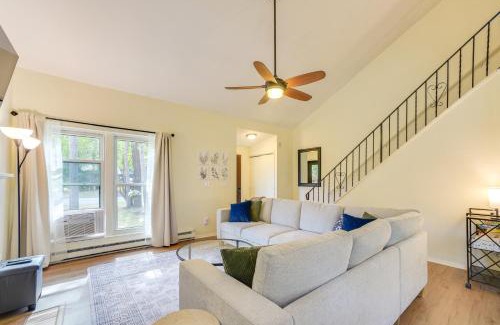 Malta Maison | 9 Mi to Saratoga Racetrack Townhome with Bicycles!