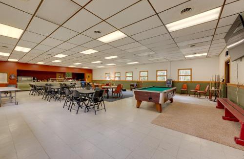 Hillsgrove Maison | 9 Mi to Worlds End State Park Cabin in Hillsgrove
