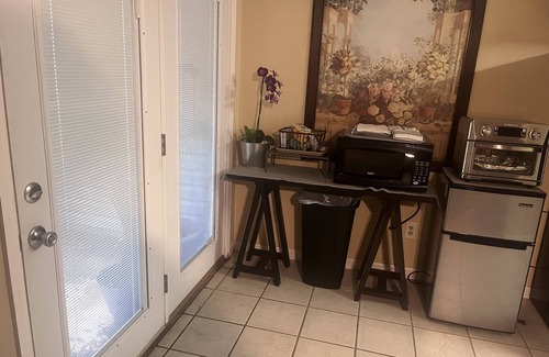 Tallahassee Maison | 9 Miles to FAMU & 7 Miles to FSU; Convenient/Safe Neighborhood. Backyard fenced.
