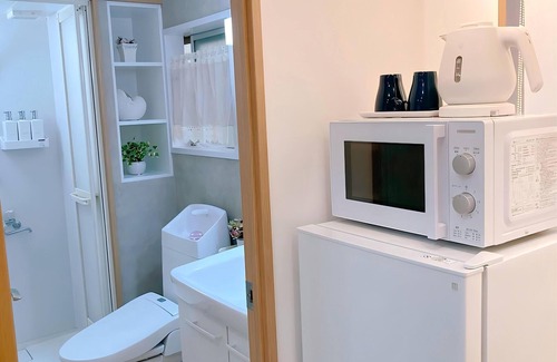 Nishiikebukuro Appartement | 9 - min to Ikebukuro, Cost - eff, 2 - pax. Good eats, shops. Room 101.
