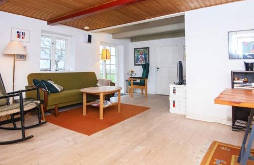 Tim Maison | 9 person holiday home in Tim