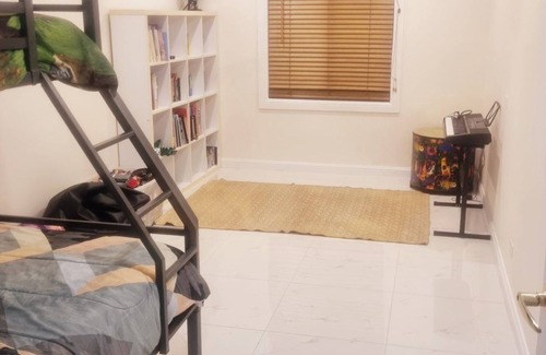 Currimundi Maison | 9 Room Family and Pet Friendly Home