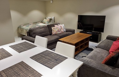 Molndal Appartement | 90 m² charming basement apartment near nature and the city
