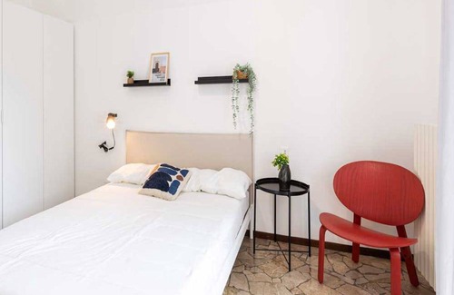 Vimodrone Station Balnéaire | 90 m² Chambre privée ∙ 1 chambre ∙ 1 personne
