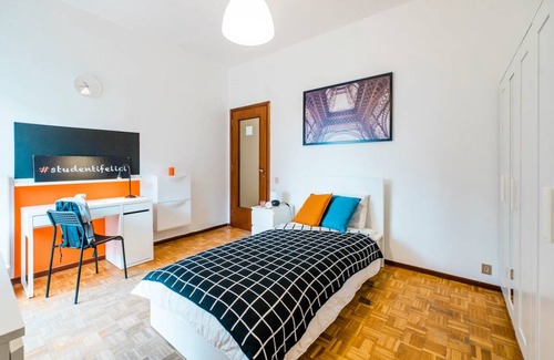 Bergamo Station Balnéaire | 90 m² Chambre privée ∙ 1 chambre ∙ 3 personnes