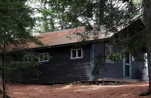 Deblois Cabine | 900 sq/ft off-grid cabin nestled on Upper Cranberry Lake. Pet Friendly!